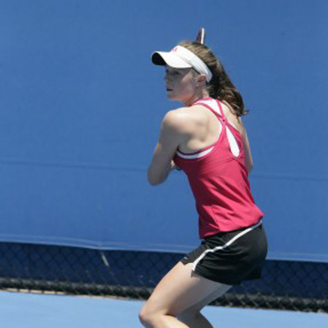 Alexandra Osbornereadies for a return shot
