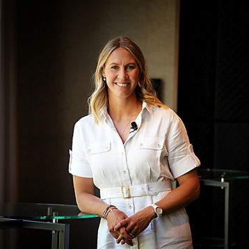 Alicia Molik poses for a phto