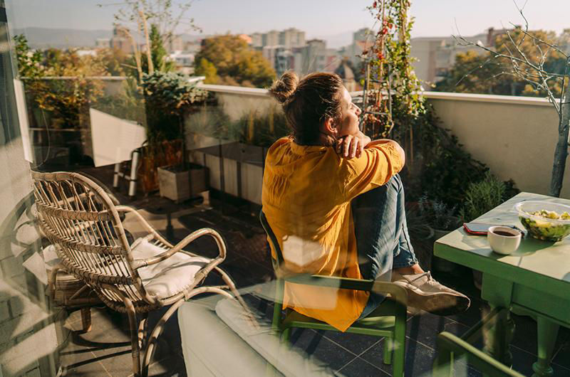 Woman on balcony 