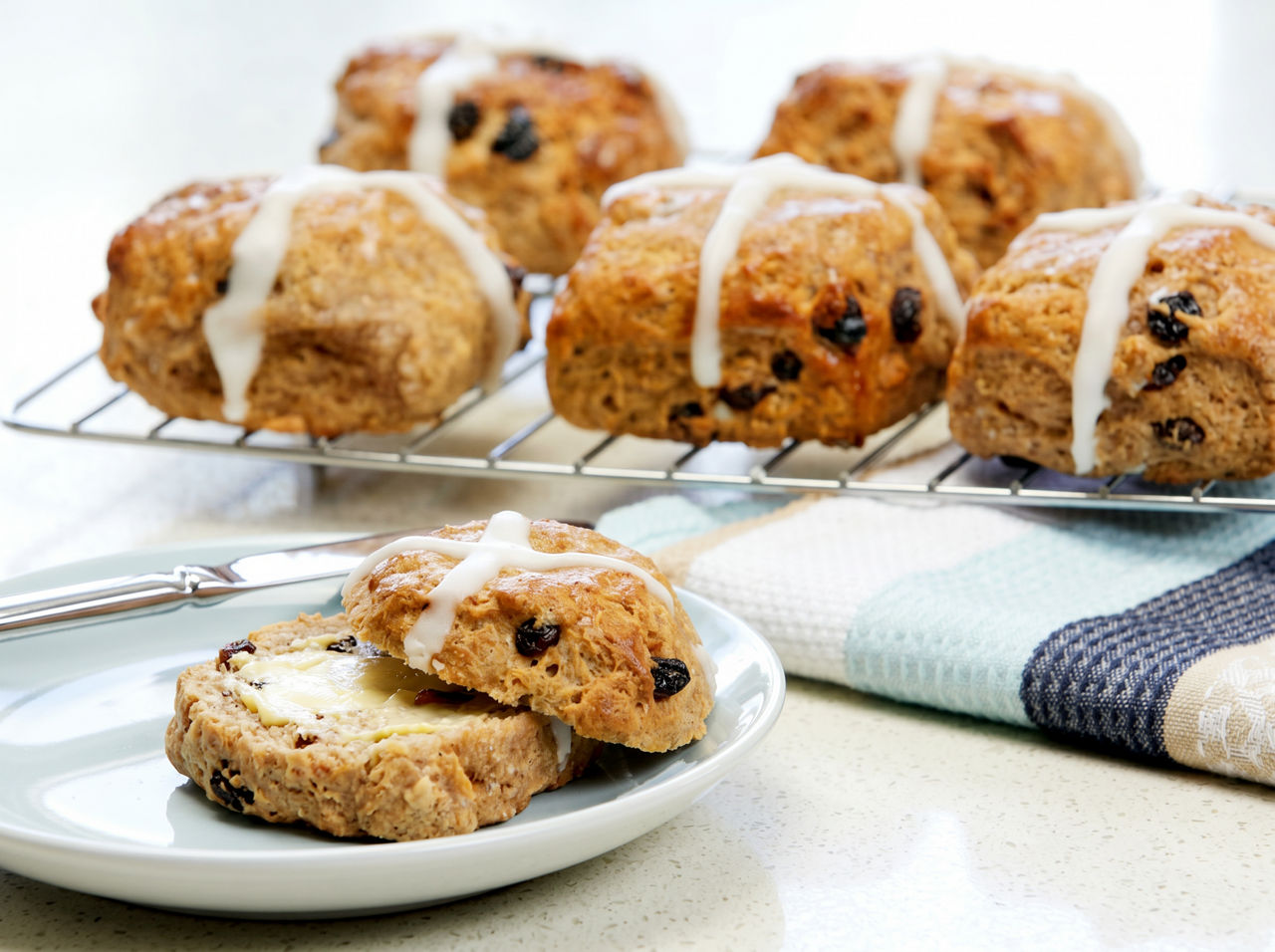 Hot Cross Bun Easter Scones