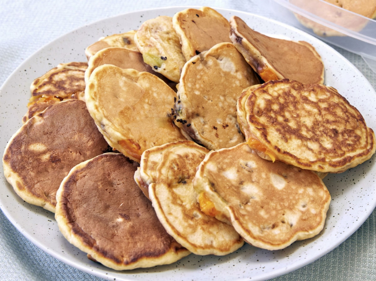 Mandarin & Kiwifruit Pikelets