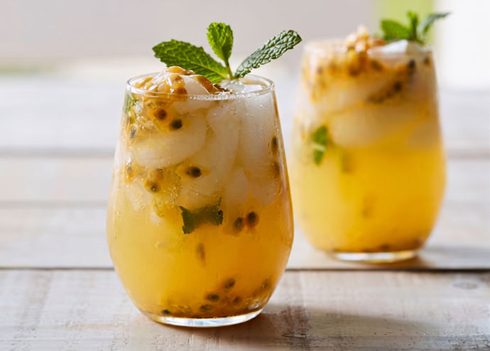Passionfruit & Pineapple Spritzer