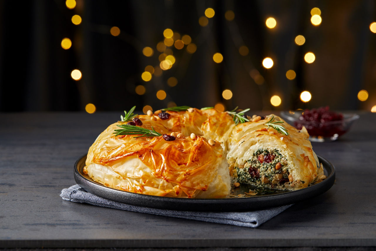 Spinach, Nut & Cranberry Wreath
