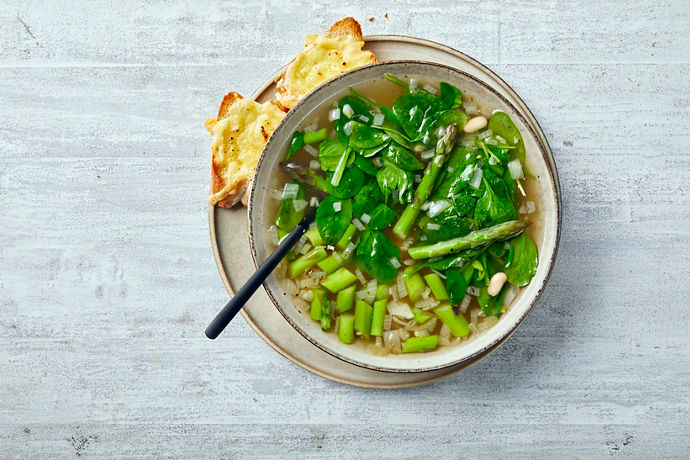 Spring Minestrone with Asparagus