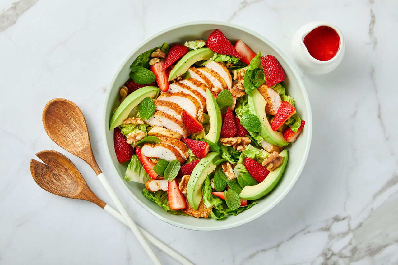 Strawberry & Chicken Salad with Strawberry Dressing